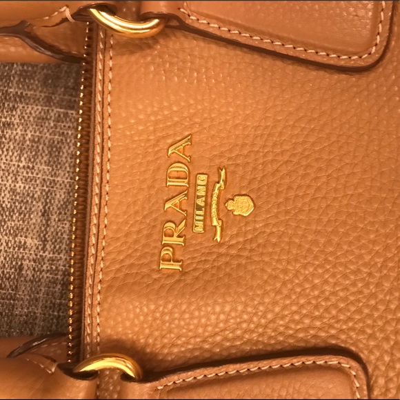Prada purse - Picture 6 of 13